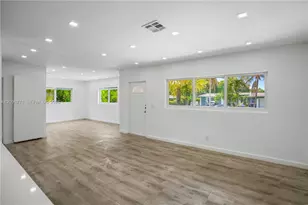 1081 NE 166th St, North Miami Beach, FL 33162 - Photo 32