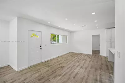1081 NE 166th St, North Miami Beach, FL 33162 - Photo 28