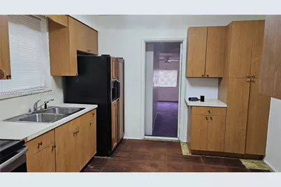 500 NW 45th St, Miami, FL 33127 - Photo 2
