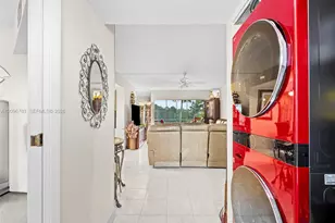 3661 Via Poinciana, Lake Worth, FL 33467 - Photo 10