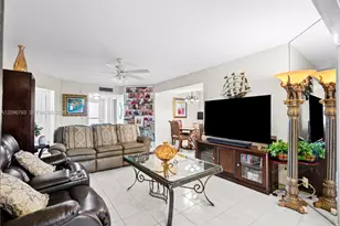 3661 Via Poinciana, Lake Worth, FL 33467 - Photo 12