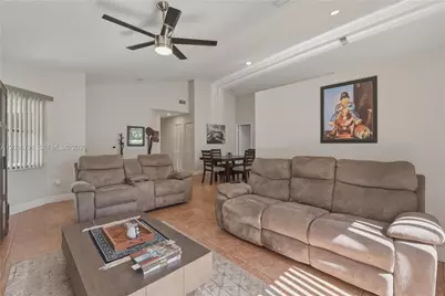 728 Holly St #0, North Lauderdale, FL 33068 - Photo 12