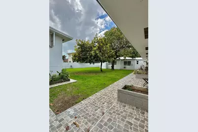 60 NE 78th St #C, Miami, FL 33138 - Photo 2