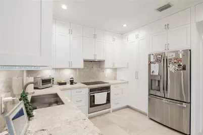 8600 SW 139th Ter, Palmetto Bay, FL 33158 - Photo 6