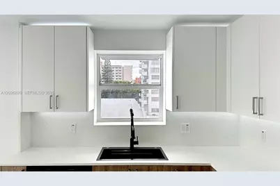 2750 NE 183rd St #505, Aventura, FL 33160 - Photo 4