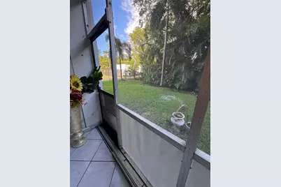 1000 NE 14th Ave #101, Hallandale Beach, FL 33009 - Photo 24