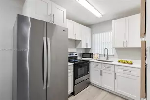 1041 SW 15th Ave, Fort Lauderdale, FL 33312 - Photo 4