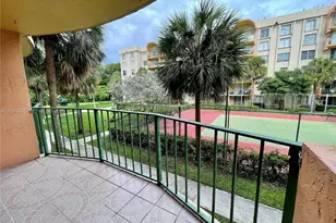 9310 Fontainebleau Blvd, Miami, FL 33172 - Photo 8