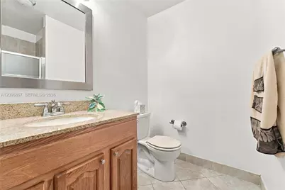 8201 NW 100th Ln, Tamarac, FL 33321 - Photo 6