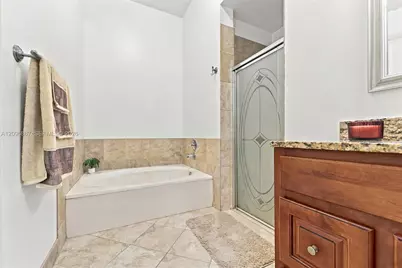 8201 NW 100th Ln, Tamarac, FL 33321 - Photo 16
