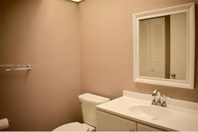 12550 SW 15th St #111E, Pembroke Pines, FL 33027 - Photo 14