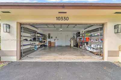 10330 SW 58th Ct, Pinecrest, FL 33156 - Photo 14