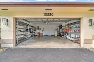 10330 SW 58th Ct, Pinecrest, FL 33156 - Photo 14