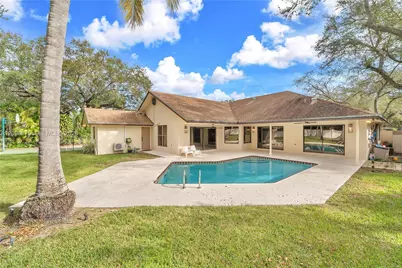 10330 SW 58th Ct, Pinecrest, FL 33156 - Photo 6