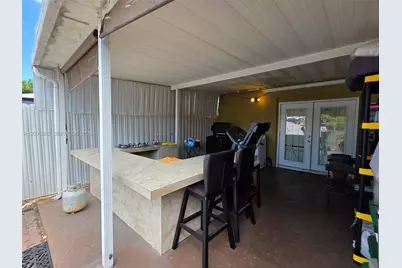 1785 W 72nd St, Hialeah, FL 33014 - Photo 10