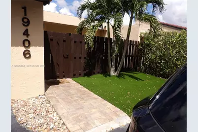 19406 E Lake Dr, Hialeah, FL 33015 - Photo 2