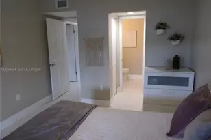 19406 E Lake Dr, Hialeah, FL 33015 - Photo 22