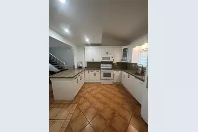 541 NE 199th Ln #2X, Miami, FL 33179 - Photo 6