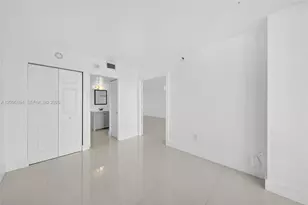 20505 E Country Club Dr, Aventura, FL 33180 - Photo 14