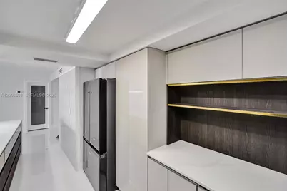 6039 Collins Ave #1736, Miami Beach, FL 33140 - Photo 26