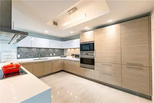 17301 Biscayne Blvd, North Miami Beach, FL 33160 - Photo 4