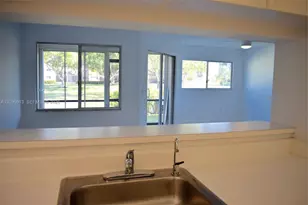 12550 SW 15th St, Pembroke Pines, FL 33027 - Photo 6