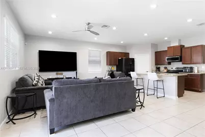 27526 SW 133rd Pl, Homestead, FL 33032 - Photo 16
