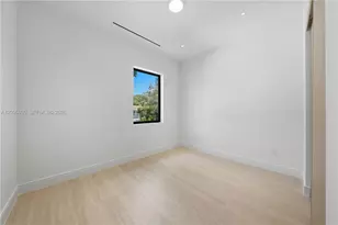 2970 W Trade Ave, Miami, FL 33133 - Photo 14