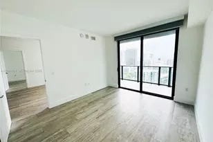 121 NE 34th St, Miami, FL 33137 - Photo 14