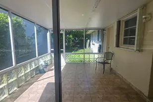 5869 SW 34th St, Miami, FL 33155 - Photo 12
