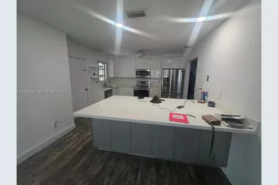 5869 SW 34th St, Miami, FL 33155 - Photo 4