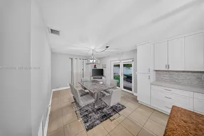19850 SW 83rd Ave, Cutler Bay, FL 33189 - Photo 32