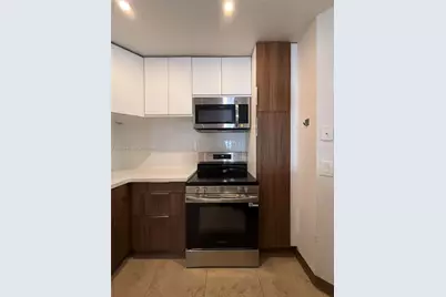 3450 N Pinewalk Dr N #421, Margate, FL 33063 - Photo 8