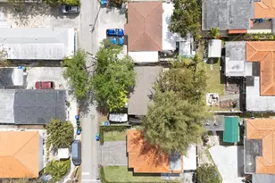 2710 SW 28th Ct, Miami, FL 33133 - Photo 22