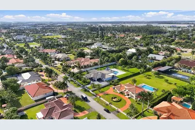 9995 NW 131st St, Hialeah Gardens, FL 33018 - Photo 40