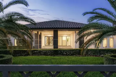 9995 NW 131st St, Hialeah Gardens, FL 33018 - Photo 4