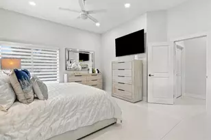 9995 NW 131st St, Hialeah Gardens, FL 33018 - Photo 20