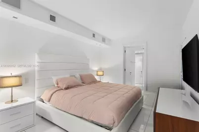 10155 Collins Avenue #1210, Bal Harbour, FL 33154 - Photo 18