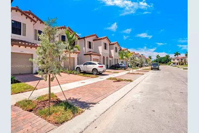11924 SW 247th Ter #., Miami, FL 33032 - Photo 2