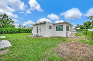 1135 NW 109th St, Miami, FL 33168 - Photo 10