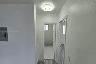 535 NW 7th St, Miami, FL 33136 - Photo 18