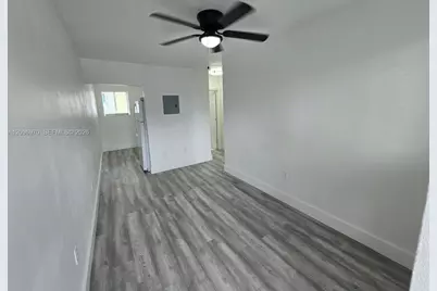 535 NW 7th St #12, Miami, FL 33136 - Photo 6