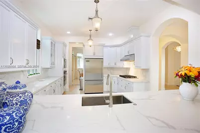 10195 SW 75th Pl, Pinecrest, FL 33156 - Photo 10