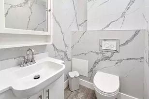 2301 Collins Ave, Miami Beach, FL 33139 - Photo 20
