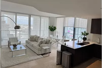 68 SE 6th St #2412, Miami, FL 33131 - Photo 4