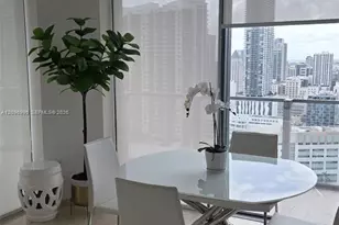 68 SE 6th St, Miami, FL 33131 - Photo 18