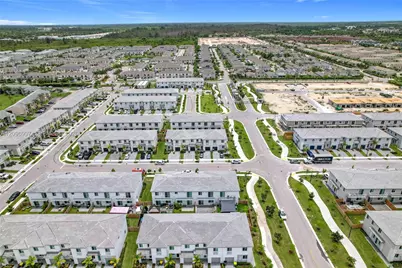 716 SE 14th St, Homestead, FL 33034 - Photo 2