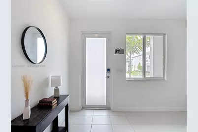 716 SE 14th St, Homestead, FL 33034 - Photo 10