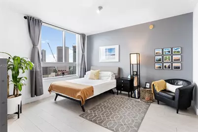 90 SW 3rd St #2009, Miami, FL 33130 - Photo 4