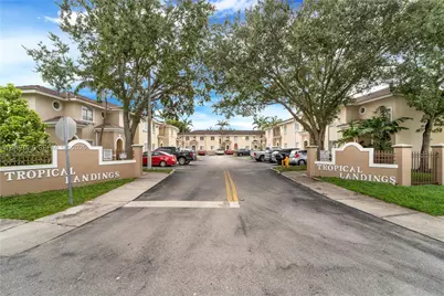7080 NW 174th Ter #102, Hialeah, FL 33015 - Photo 2